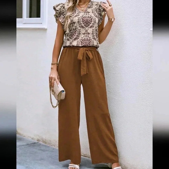 Damask Print Butterfly Sleeve Blouse & Belted Wide Leg Pants - Picture 5 of 6